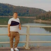  ,  Valera, 28