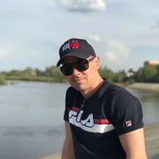  ,  Sergo, 44