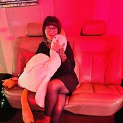 ,   Julia, 33 ,   
