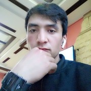  ,  Akrom, 27