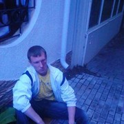  ,   Maxim, 32 ,   