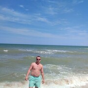  --,   Denis, 32 ,   ,   , 