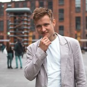  ,  Misha, 21
