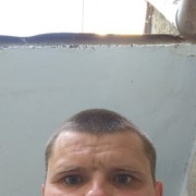 ����� ����