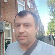  Wroblew,  Pavlo, 41