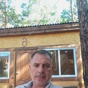  ,  Adil, 50