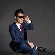  ,  Tom, 26