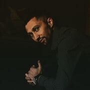  ,   Viktor, 32 ,   ,   , c , 