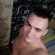  ,   Witalik, 33 ,  