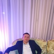  ,   Tudor, 36 ,   