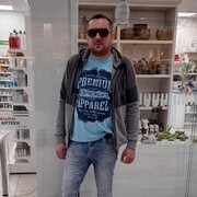  ,   Viktor, 37 ,   ,   