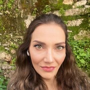  ,   Vivi, 35 ,  