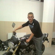  ,   Valik, 32 ,   