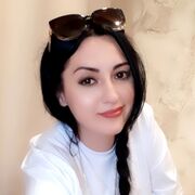 ,  Elena, 38