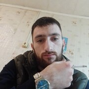  ,  Levon, 26