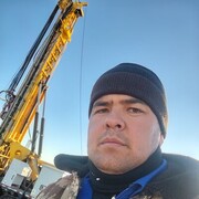 ,  Ali, 33