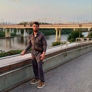  ,  Ali, 24