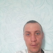  ,  Artur, 42