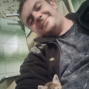  ,   Denis, 33 ,   ,   