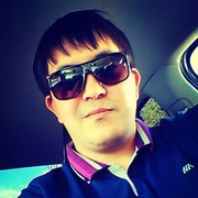  ,  Zak, 33