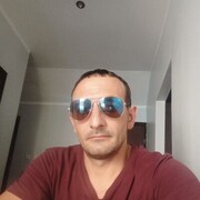  ,  Andranik, 35