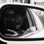  ,  Axi, 24