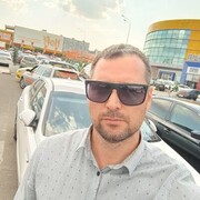  ,  Artem, 39