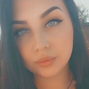  ,  Mariella, 27