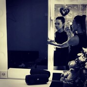  ,   Viktoria, 37 ,   , 