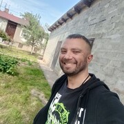  ,  Denis, 39