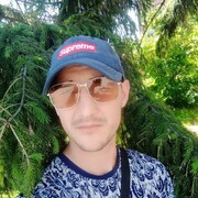  ,   Artist, 31 ,     , c , 