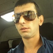  ,   Freddi, 46 ,  