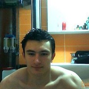  ,  Cristi, 33