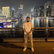  ,  Armen, 25
