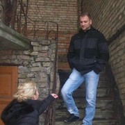  ,   Arwys, 34 ,   