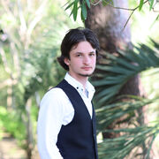  ,  Luka, 18