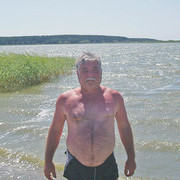 ,   Sergej, 71 ,  