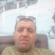  ,   Artur, 46 ,   ,   