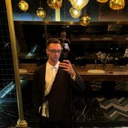  ,  Denis, 35