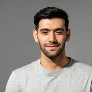  ,  Arman, 24