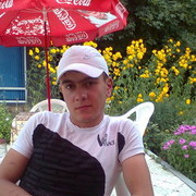  ,  Arman, 32