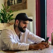  ,   Razmik, 25 ,   ,   