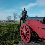  ,   Valentyn, 35 ,   ,   , c 
