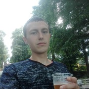  ,  Viktor, 31