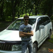  ,  Leon, 42