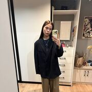  , 