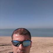 --,   , 40 ,   