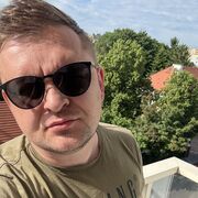  Avila de los Caballeros,  Oleksandr, 30