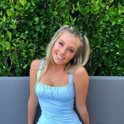  ,  Tania, 30