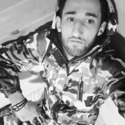   ,  Emin, 30